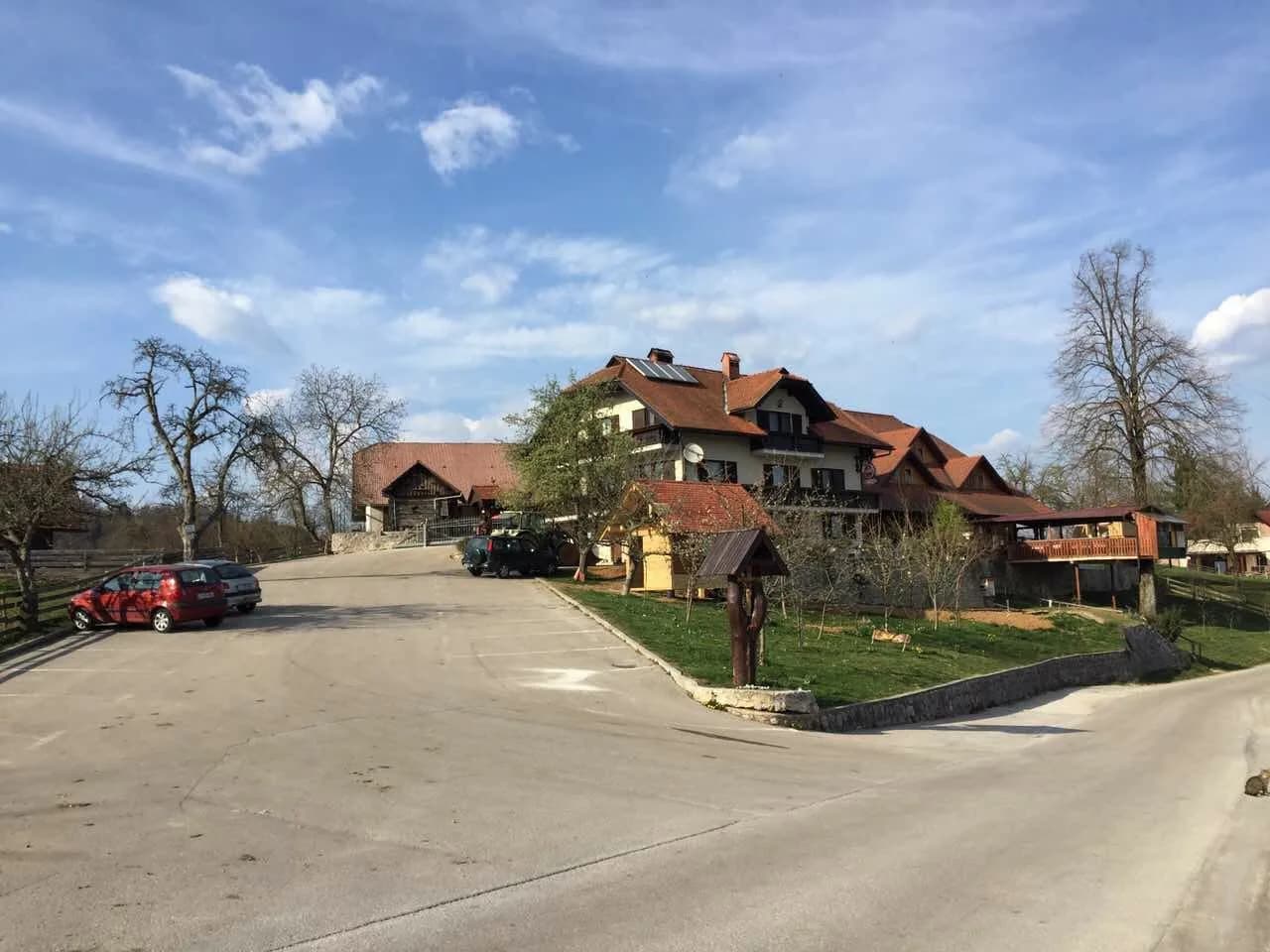 Hiša Turistične kmetije Blaž s ceste
